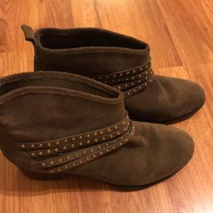 Jessica Simpson booties size 10
